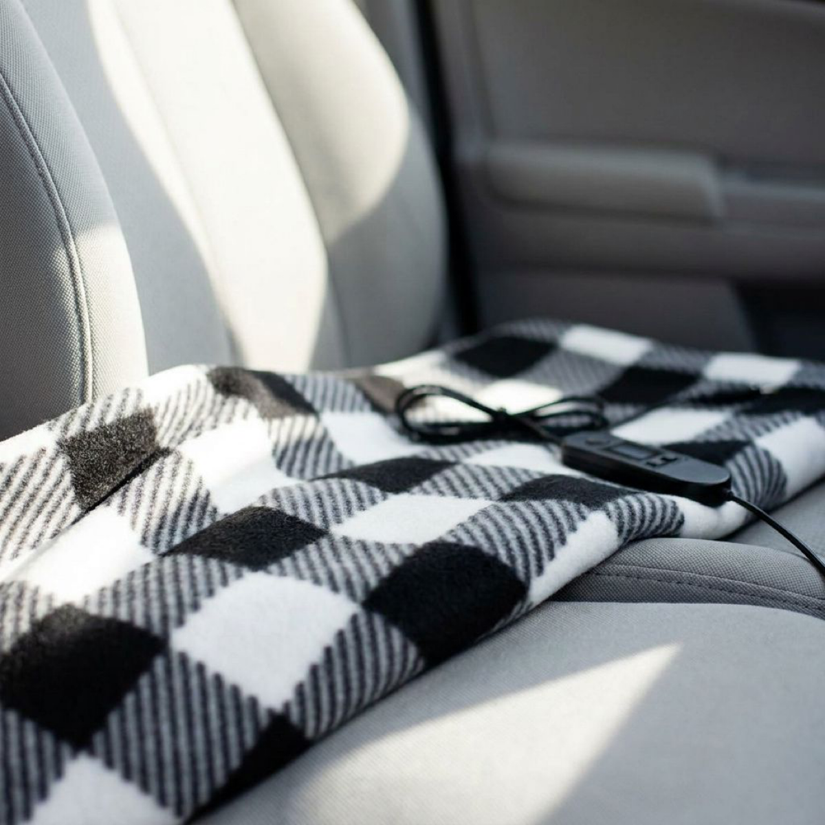 12V Heated Car Blanket - Instant Winter Warmth for Driving